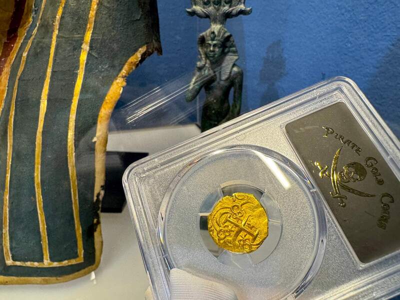 Colombia 2 Escudos 1701-1709 "1715 Fleet Shipwreck" PCGS 63 2