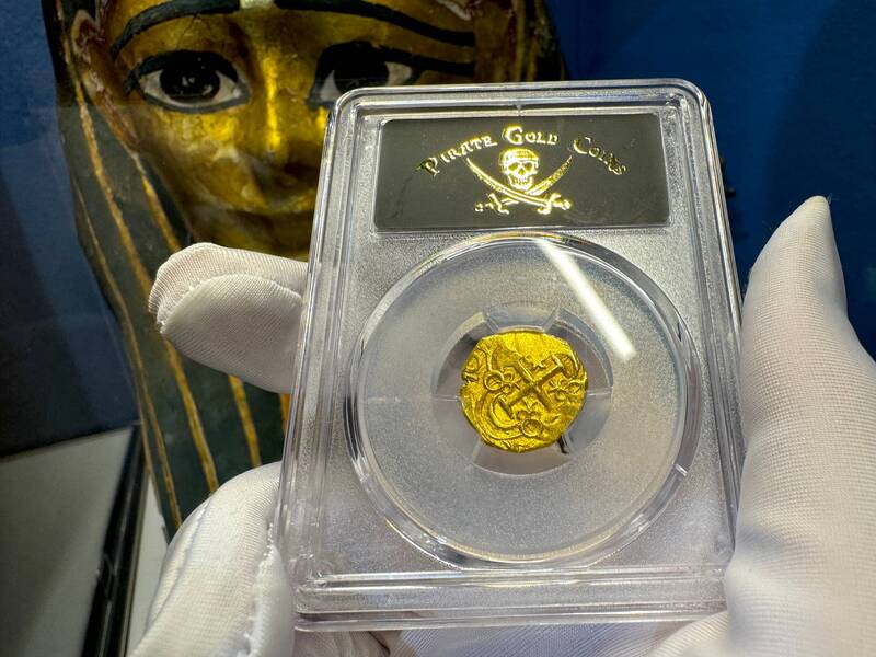 Colombia 2 Escudos 1701-1709 "1715 Fleet Shipwreck" PCGS 63 7