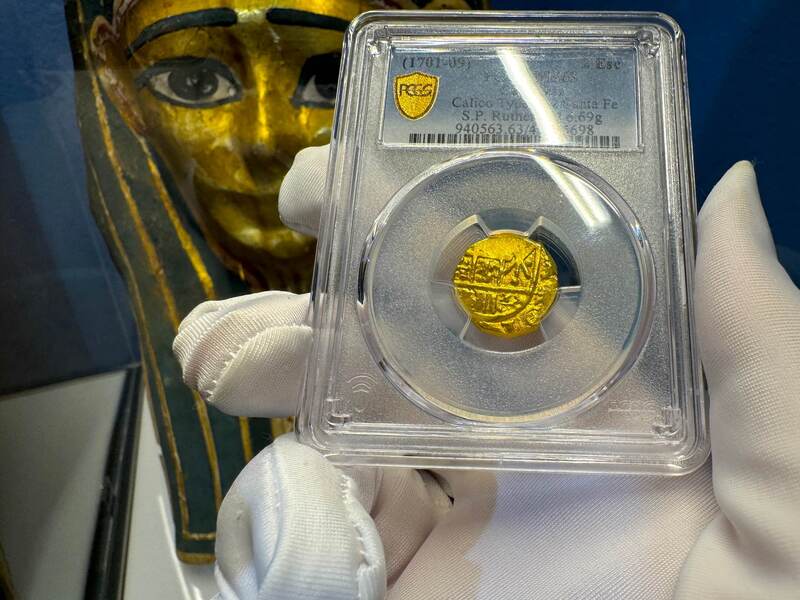 Colombia 2 Escudos 1701-1709 "1715 Fleet Shipwreck" PCGS 63 9