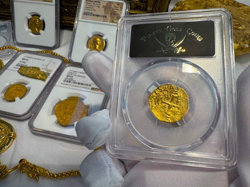 Colombia 2 Escudos 1701-14 PCGS 62 11