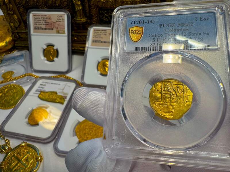 Colombia 2 Escudos 1701-14 PCGS 62 14