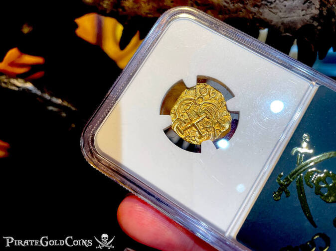 1694-1715 | Colombia 2 Escudos | Pirate Gold Coins 40