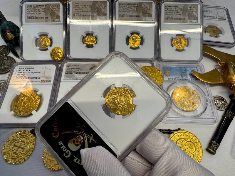 Colombia 2 Escudos 1710 "1715 Fleet Shipwreck" NGC 62 19