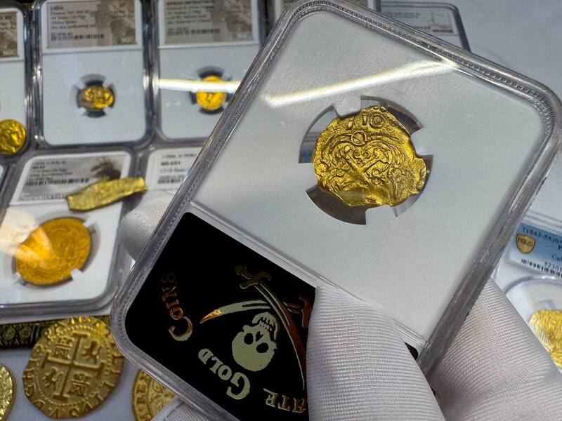 Colombia 2 Escudos 1710 "1715 Fleet Shipwreck" NGC 62 24