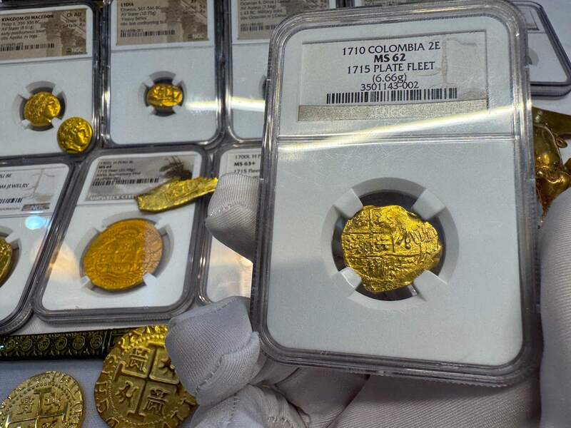 Colombia 2 Escudos 1710 "1715 Fleet Shipwreck" NGC 62 14