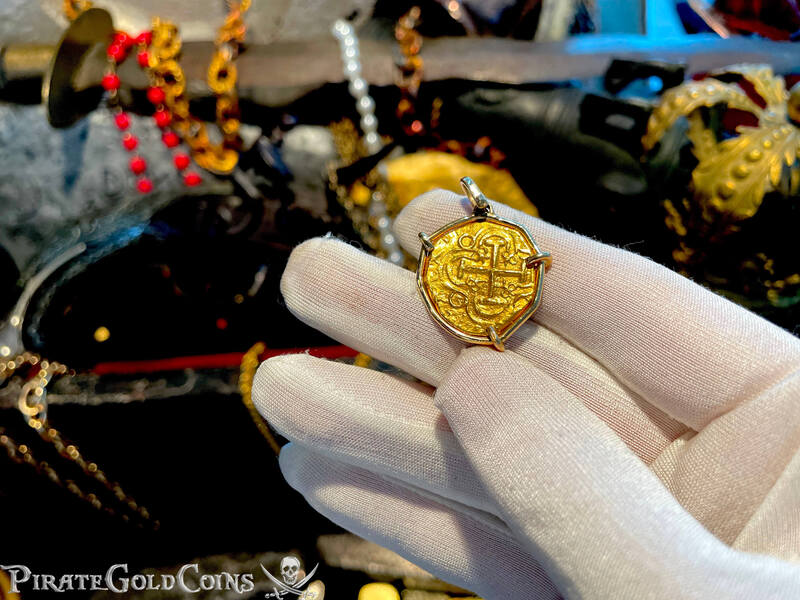 Colombia 2 Escudos 1714 "From the 1715 Fleet Shipwreck" Pendant 2