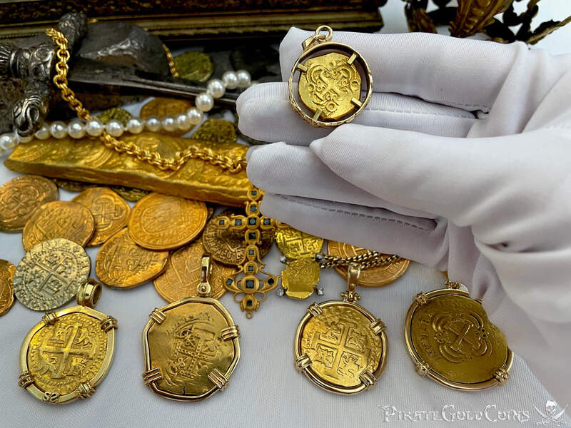 Colombia 2 Escudos 1694-1713 Ornate Pendant 2
