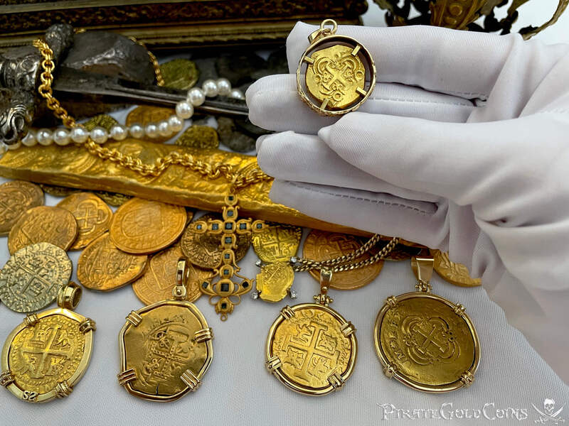 Colombia 2 Escudos 1694-1713 Ornate Pendant 3