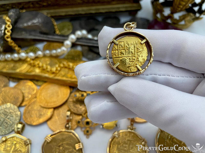 Colombia 2 Escudos 1694-1713 Ornate Pendant 8