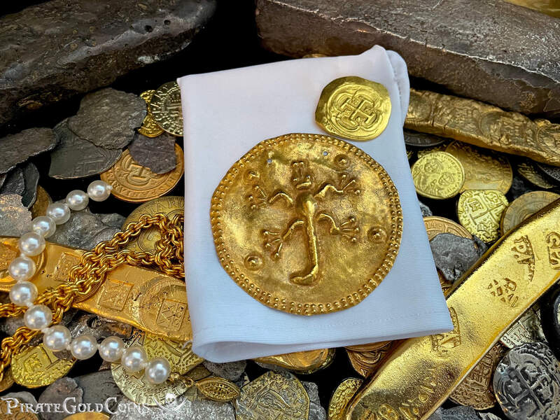 Diquis Gold "Crocodile or Gecko" Pendant 700-1400AD 4