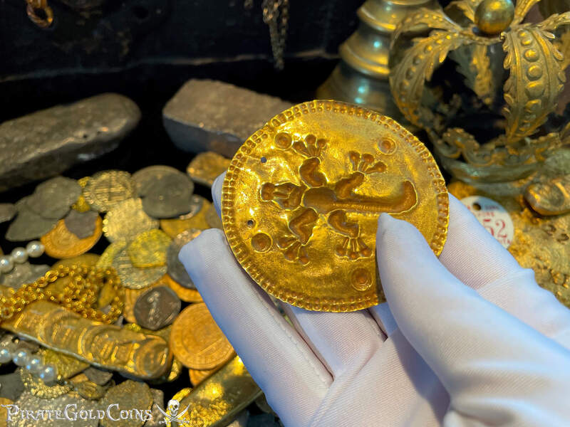 Diquis Gold "Crocodile or Gecko" Pendant 700-1400AD 10