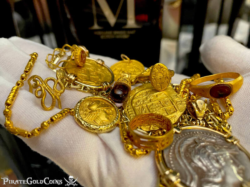 Egyptian Gold Ring from 332-30BC (Ptolemaic Kingdom) 8