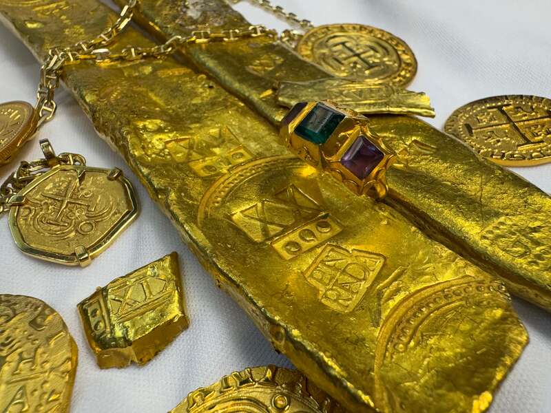 Emerald & Amethyst Ring 1 of 2 Known "1715 Fleet Shipwreck" 18