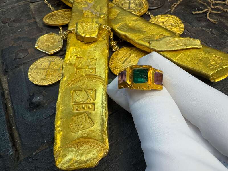 Emerald & Amethyst Ring 1 of 2 Known "1715 Fleet Shipwreck" 14