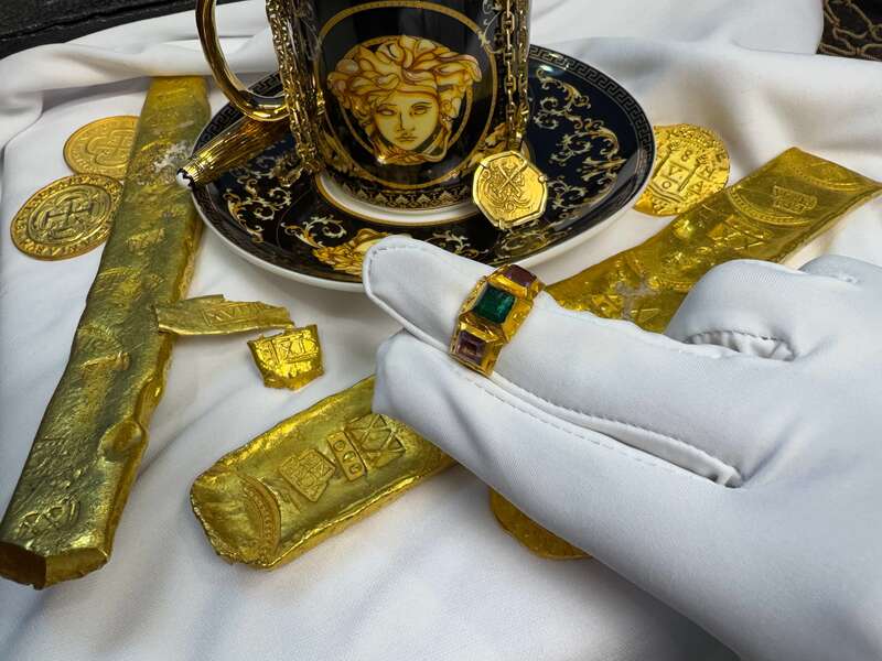 Emerald & Amethyst Ring 1 of 2 Known "1715 Fleet Shipwreck" 9