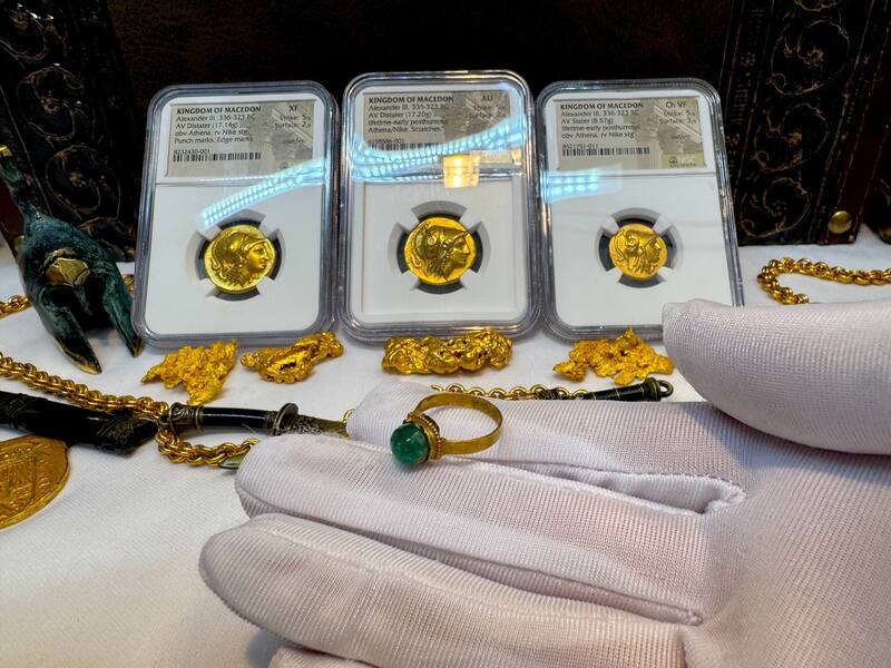 1715 Fleet Shipwreck Emerald Ring 14