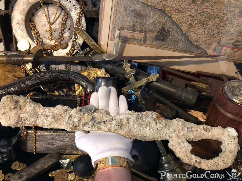 Spanish Colonial Sword Ca. 1700's Animal Horn Bandle w/ COA 11