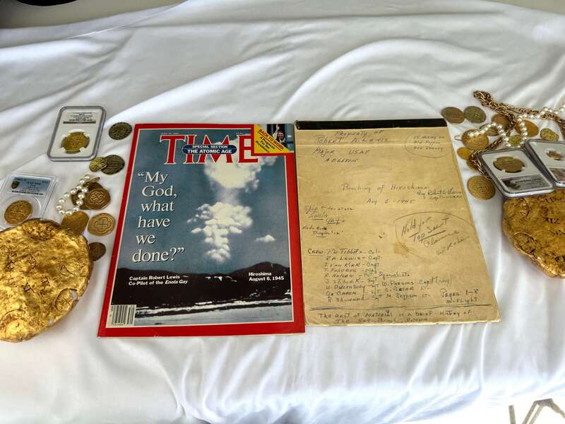 The Doc that Ended World War II: In-Flight Logbook from Enola Gay (Hiroshima) 32