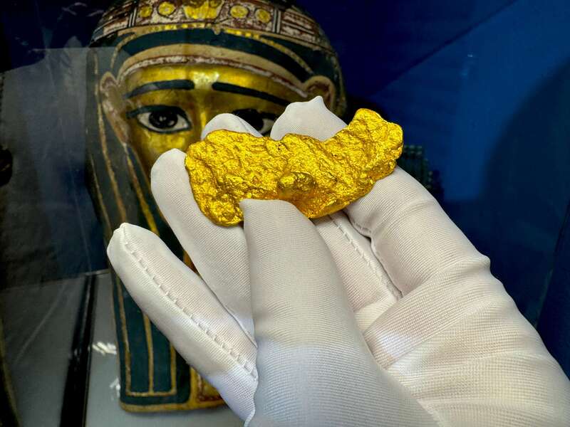 Gold Nugget California Shape 51 grams 3