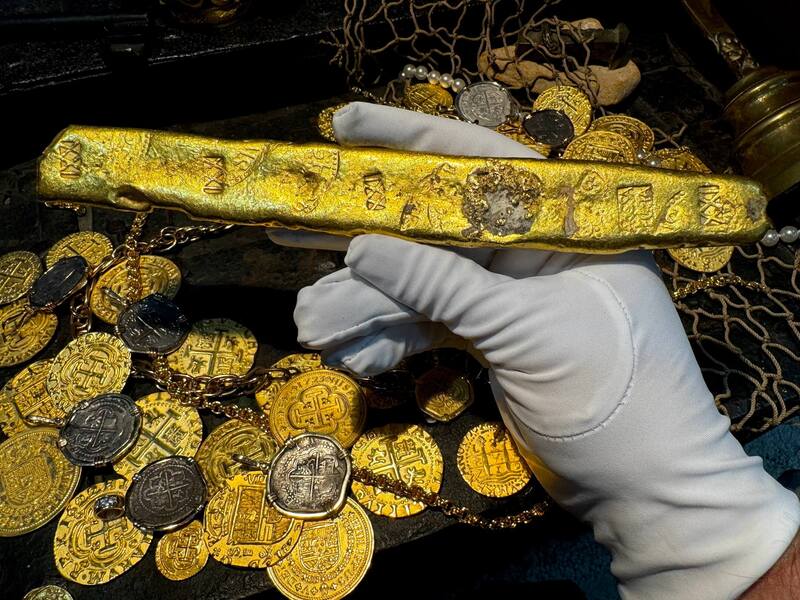 Gold Bar "Atocha 1622 Shipwreck" 25.5 Ounces Sargosa Mont 11