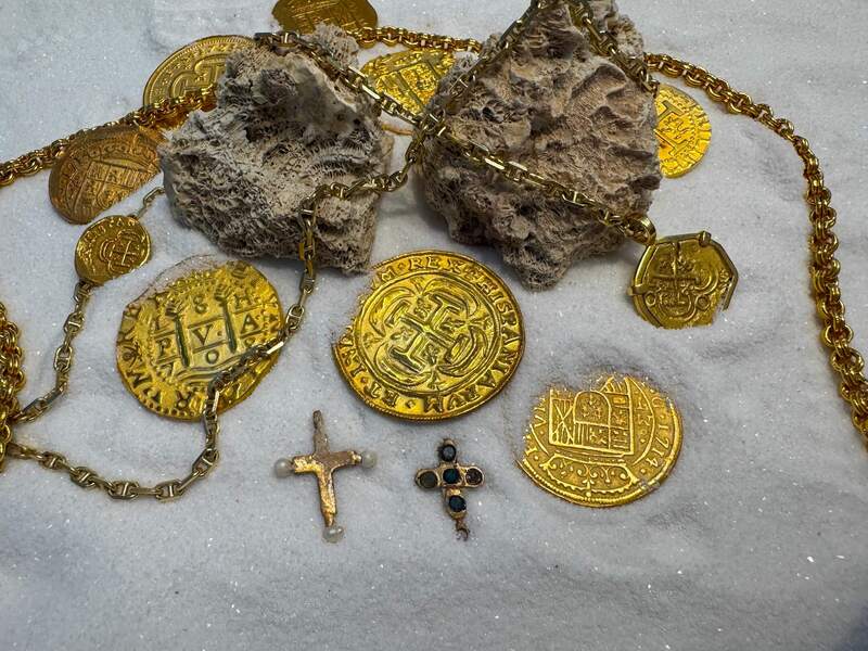 Pearl Cross from Unidentified Shipwreck 18th Cent. 41