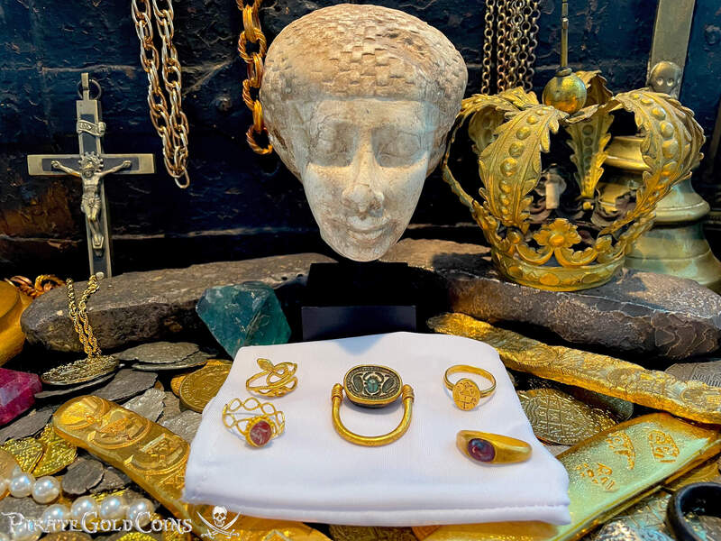 Egyptian Gold Scarab Ring 1200-1000 BC 21