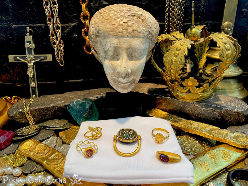 Egyptian Gold Scarab Ring 1200-1000 BC 22