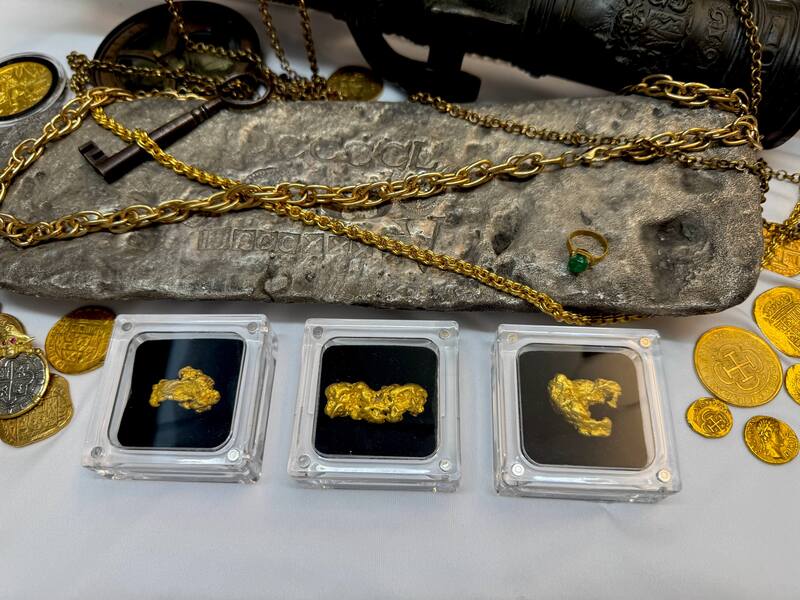 Australian Gold Nugget "Barbell" 26.1 grams 40