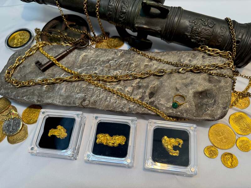 Australian Gold Nugget "Barbell" 26.1 grams 56