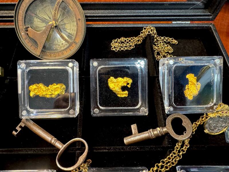 Australian Gold Nugget "Barbell" 26.1 grams 11