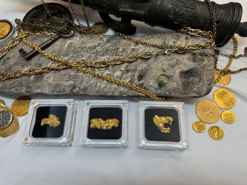 Australian Gold Nugget "Barbell" 26.1 grams 52