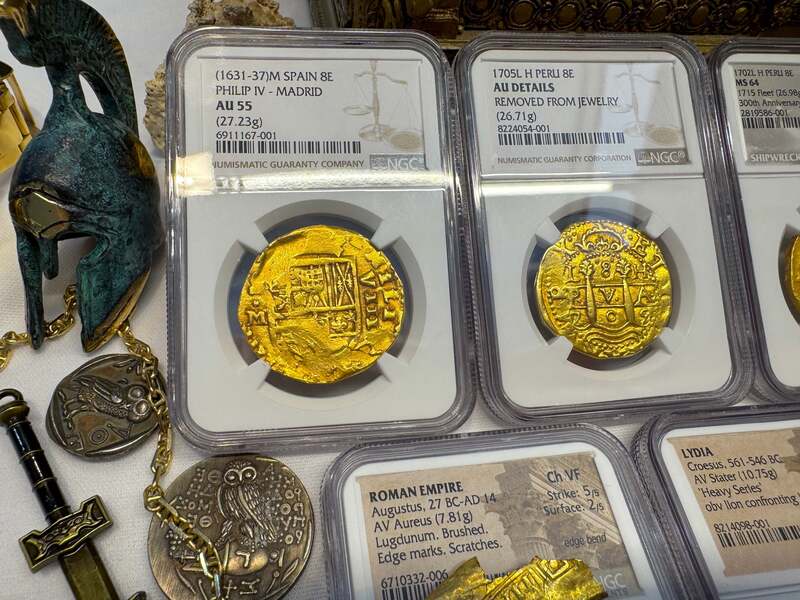 Peru 8 Escudos 1707 "1715 Fleet Shipwreck" PCGS 58 80
