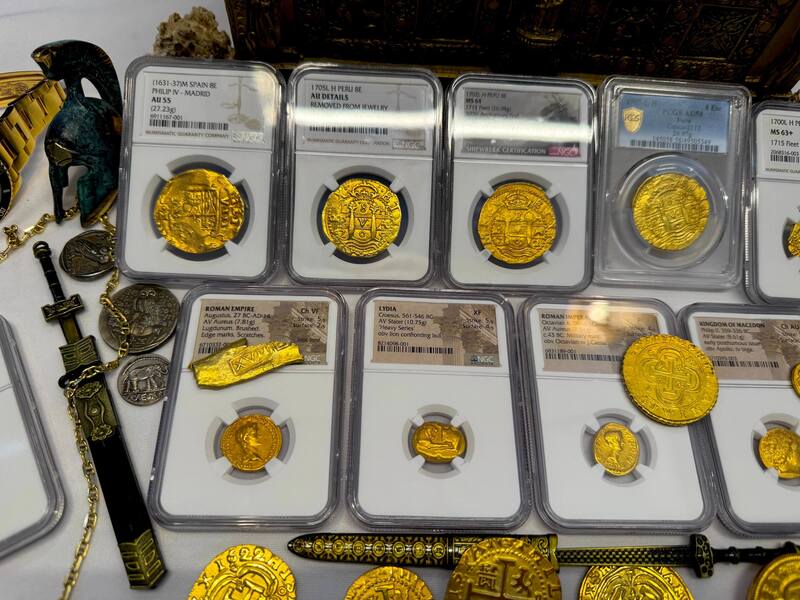 Peru 8 Escudos 1707 "1715 Fleet Shipwreck" PCGS 58 50