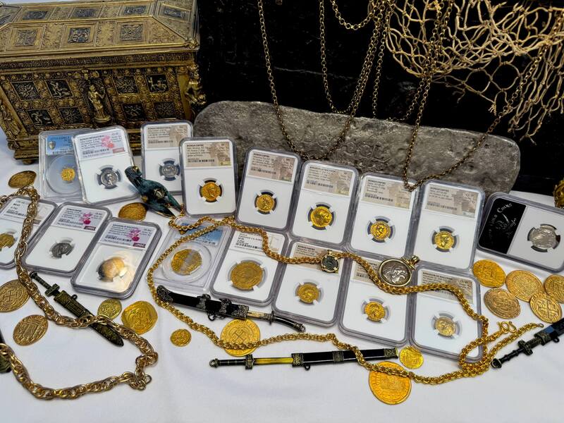 Roman Empire "Galba - Boscoreale Toning" NGC VF 5x2 18