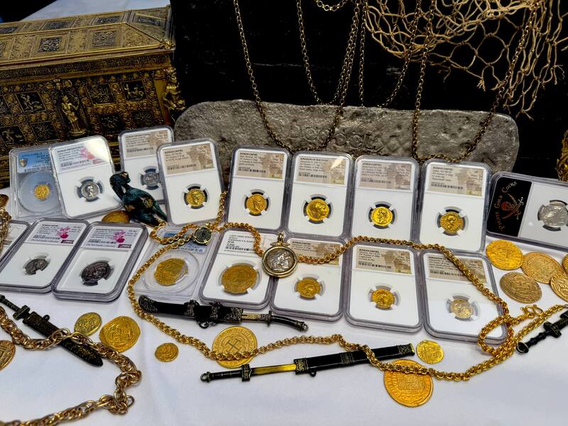 Roman Empire "Galba - Boscoreale Toning" NGC VF 5x2 32