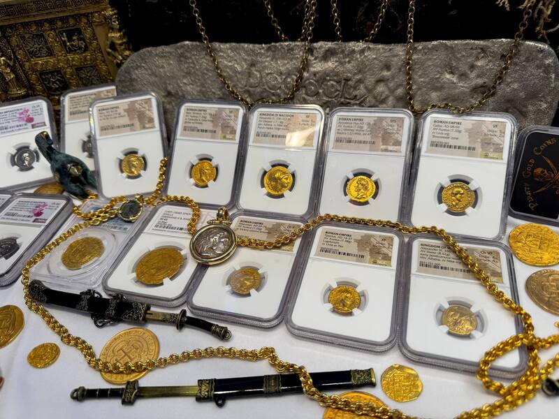 Roman Empire "Galba - Boscoreale Toning" NGC VF 5x2 29