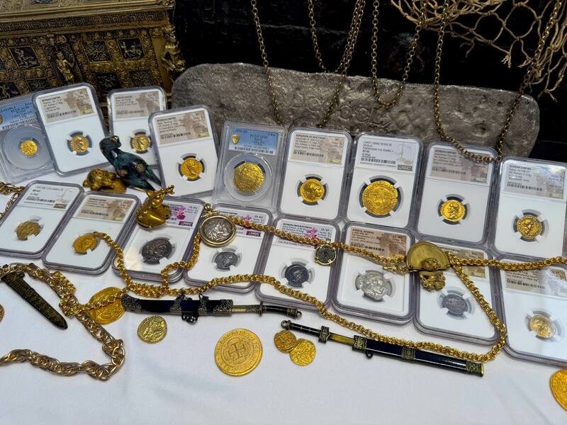 Roman Empire "Galba - Boscoreale Toning" NGC VF 5x2 53