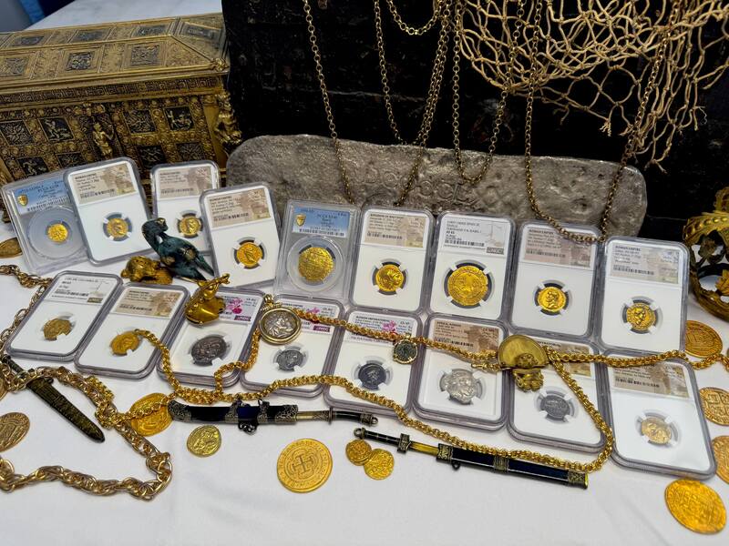 Roman Empire "Galba - Boscoreale Toning" NGC VF 5x2 57