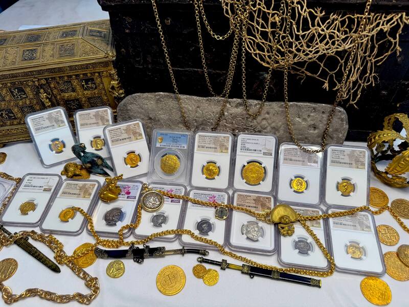 Roman Empire "Galba - Boscoreale Toning" NGC VF 5x2 47