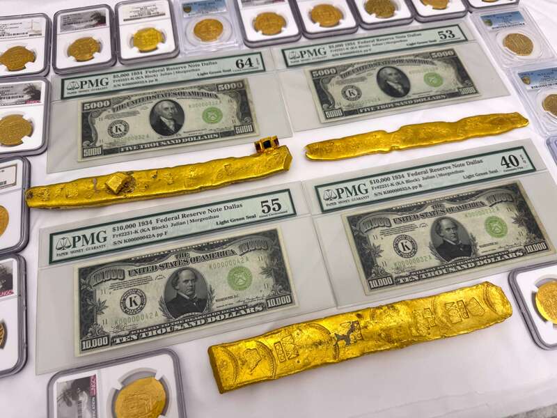 FR 2221k | FR 2231k | $10,000 | $5,000 Matching Serial #'s 69