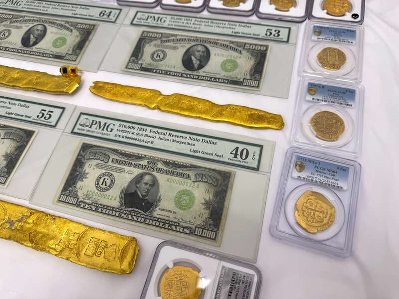 FR 2221k | FR 2231k | $10,000 | $5,000 Matching Serial #'s 76