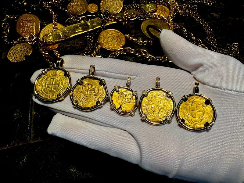 Spain 2 Escudos 1598-1621 "Philip III" Diamond Pendant 18