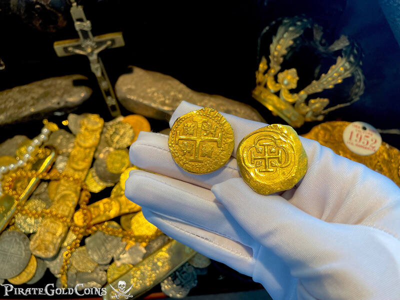 Peru 8 Escudos 1711 "1715 Fleet Shipwreck" RAW 27