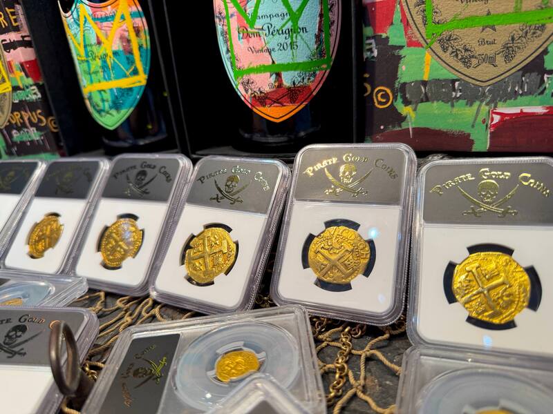 Peru 8 Escudos 1741 "Philip V" NGC UNC 53