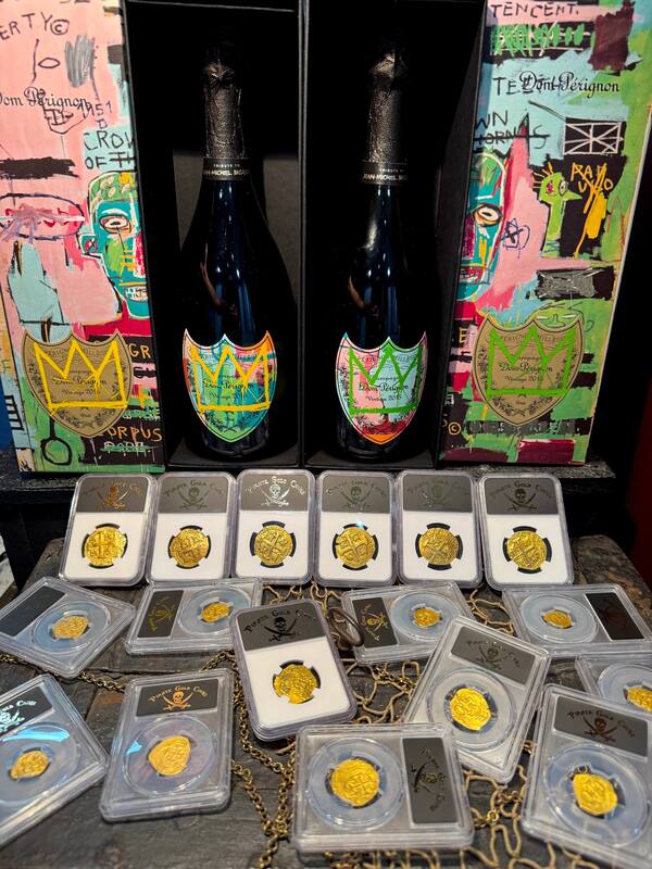 Peru 8 Escudos 1734 "Philip V" NGC UNC 72