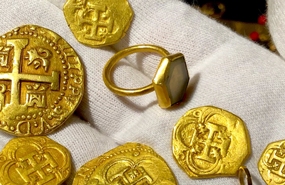 1715 Fleet Shipwreck Ring found in Gold Box Pirate Gold Coins Artifacts 7