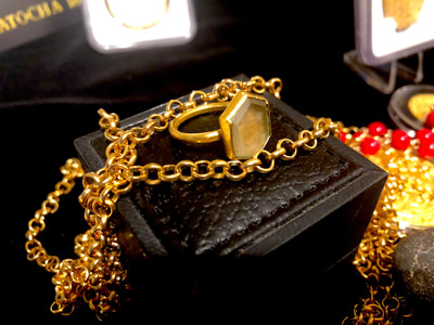 1715 Fleet Shipwreck Ring found in Gold Box Pirate Gold Coins Artifacts 4