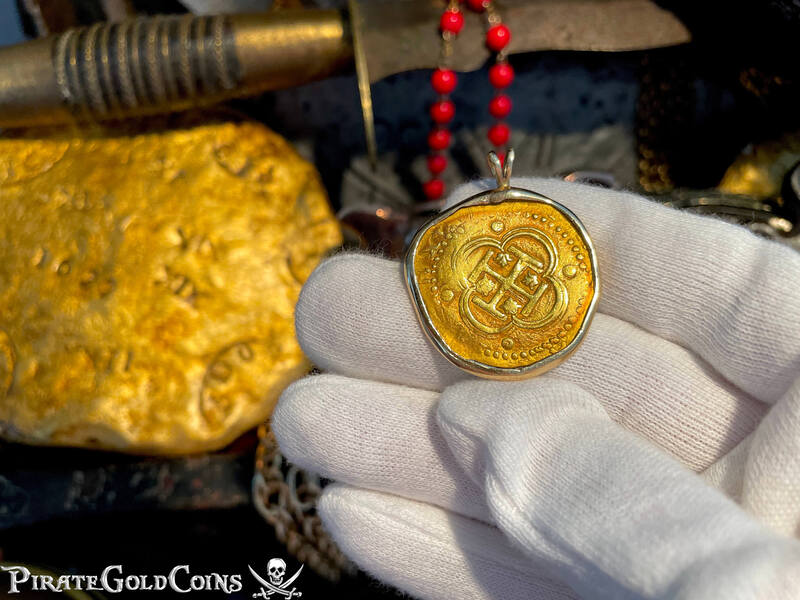 Spain 4 Escudos 1556-98 "Great Color" 14kt Gold Bezel 6