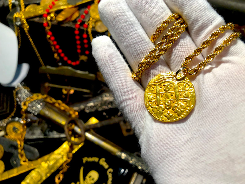 Peru 8 Escudos 1727 "Bold Strike" Pirate Gold Coins Jewelry Treasures 11
