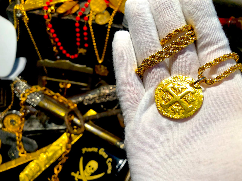 Peru 8 Escudos 1727 "Bold Strike" Pirate Gold Coins Jewelry Treasures 23